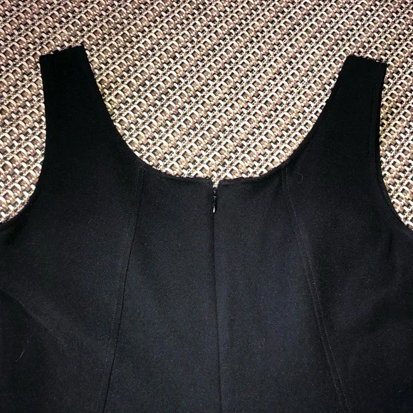 🖤NEW! Calvin Klein Classic Black Sleeveless Mid Length Dress LBD Size 4 - Picture 11 of 14
